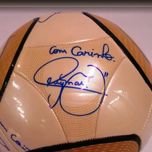 Bola autografada por Neymar rende 17 anos de prisão a bolsonarista, diz o STF.