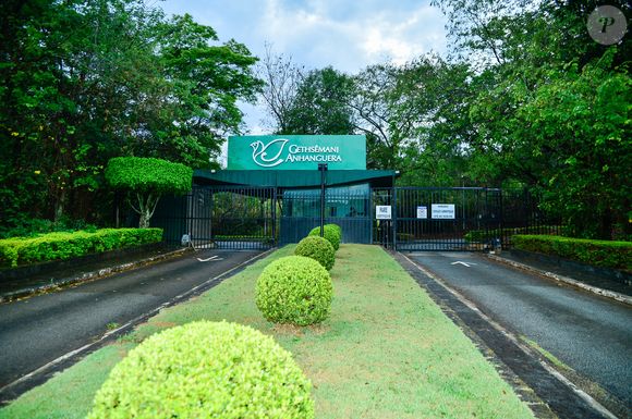 Corpo de JP Mantovani é velado no cemitério Gethsêmani Anhanguera