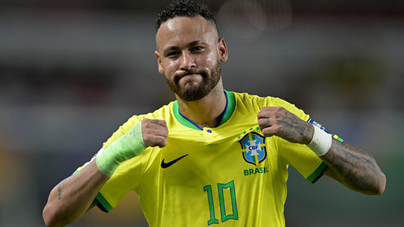 Neymar pode ficar até 595 dias longe da seleção após corte; jogador se posiciona em meio às polêmicas: ‘Valeu a todos que mandaram mensagens de apoio!’