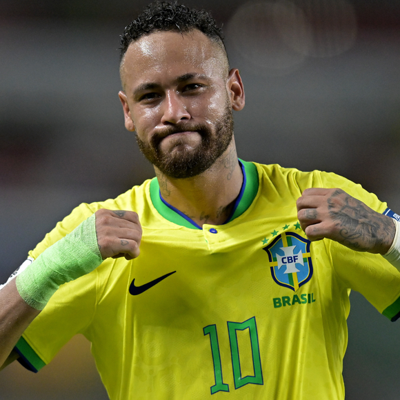 Neymar chegará a pelo menos 595 dias longe da seleção após corte; jogador se posiciona em meio às polêmicas: ‘Valeu a todos que mandaram mensagens de apoio!’