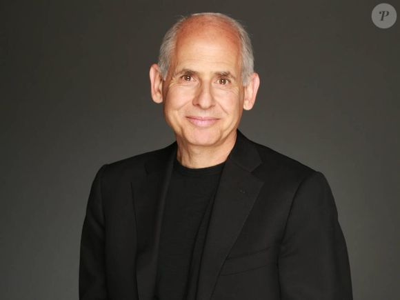 Daniel Amen é um médico e psiquiatra autor de best-sellers sobre funcionamento do cérebro e comportamento humano