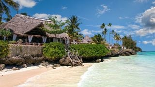 Dá para comer por menos de 5 euros e as praias são melhores do que as das Maldivas: a viagem da moda que só os viajantes mais experientes conhecem