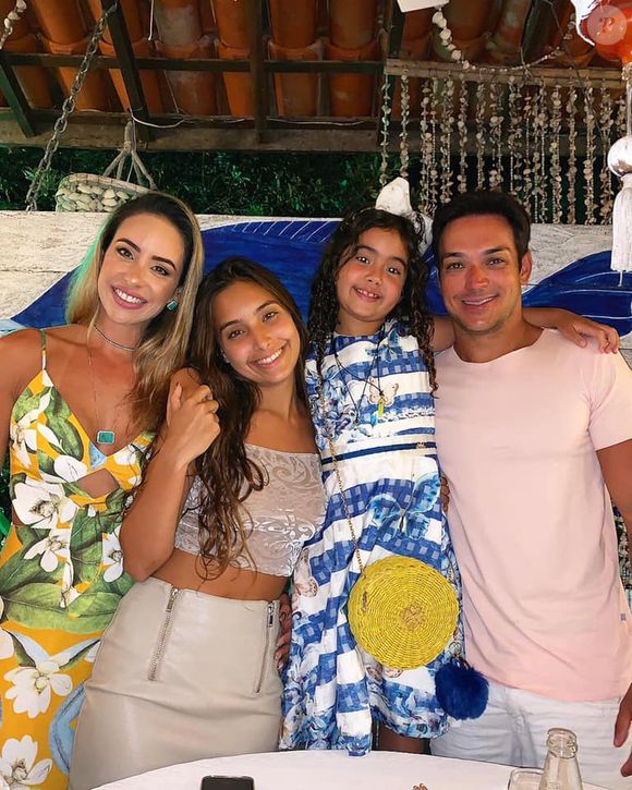 Esta é a última foto de Lica Lopes, mãe de Vanessa Lopes, no passado... espere pela transformação radical!