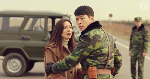 'Pousando no Amor': uma mulher sul-coreana cai na Coreia do Norte por acidente e se envolve com um capitão que tenta protegê-la