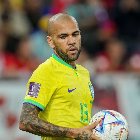 Nos anos seguintes, porém, a amizade entre Messi e Daniel Alves parece não ter resistido às mudanças e polêmicas