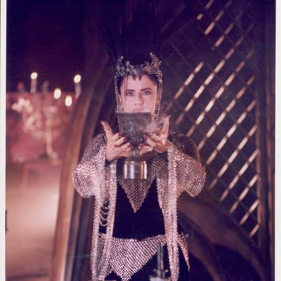 A eterna Dona Nenê mostra que também sabe brilhar no mundo da fantasia e da magia