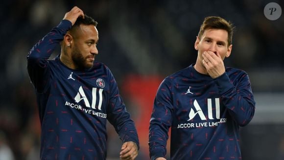 Além de seus antepassados, o Santos faz parte da história de Lionel Messi, que venceu o clube 2 vezes pelo Barcelona e se tornou um grande amigo de Neymar