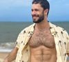 Rainer Cadete revelou em entrevista à GQ Brasil, em 2023, que perdeu 10 kg para interpretar Luigi em 'Terra e Paixão'. Aos 39 anos, o ator está no elenco de 'Quem Ama Cuida'