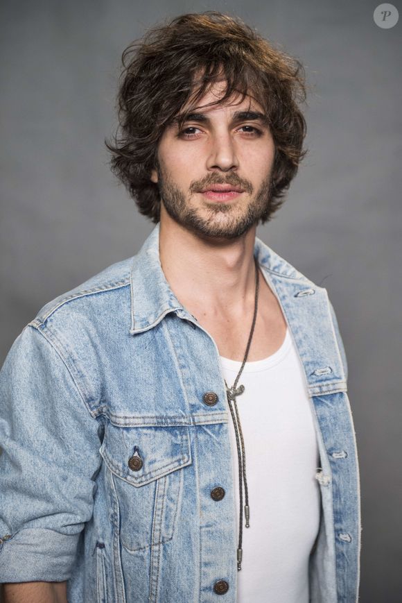 Fiuk se irritou ao ser desmentido por Tatá Werneck no Lady Night. Em 2025, os dois fizeram as pazes