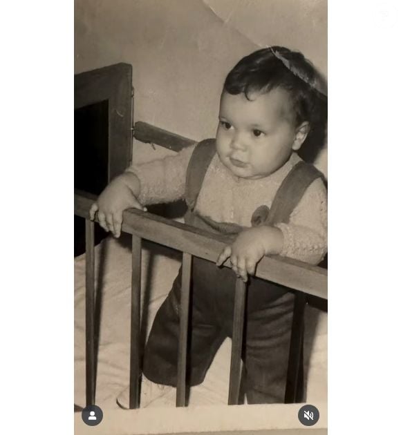 César Tralli quando criança: jornalista da Globo era bem bochechudo quando tinha aproximadamente 1 ano