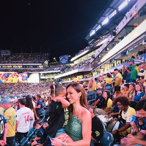 Bruna Biacardi está nos EUA onde acompanha os jogos do Brasil na Copa do Mundo - por enquanto sem a presença de Neymar