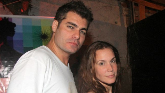 'Tem sido um momento delicado, de muita dor': após 25 anos juntos, Thiago Lacerda, galã de 'Por Você', anuncia fim do casamento com Vanessa Lóes