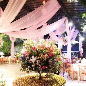 Cada detalhe da festa de Maria Sophia foi pensado para criar uma experiência sofisticada e cinematográfica aos convidados