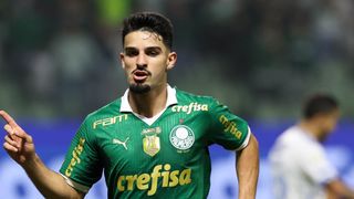Nada de doces! Dieta com ovos e frango à milanesa 'fit' fez jogador do Palmeiras Flaco López ganhar músculos no corpo e dormir melhor