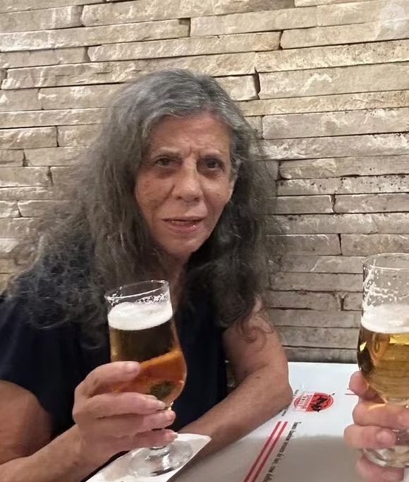 Neste sábado (19), uma colunista disse que Maria Gladys estaria causando na cidade de Santa Rita de Jacutinga, em Minas Gerais