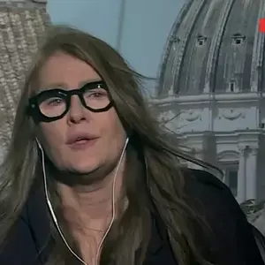 Ilze Scamparini na primeira entrada ao vivo na GloboNews para comentar a morte do papa Francisco