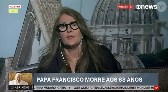 Ilze Scamparini na primeira entrada ao vivo na GloboNews para comentar a morte do papa Francisco