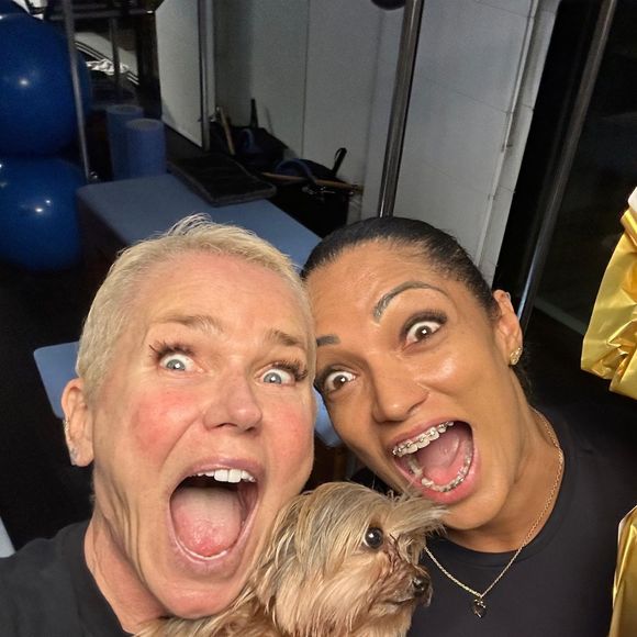 Xuxa e Vanessa mantém uma relação próxima e a rainha dos baixinhos até ajudou a personal a realizar um sonho e congelar os óvulos