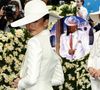 'Parece o Zé Pilintra': Zendaya aposta em look all white com chapéu dramático no MET Gala 2025 e divide opiniões na web