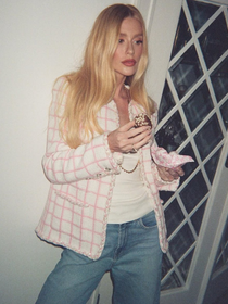 Para o escritório, para sair no verão e para usar com jeans: os novos tênis Converse na cor malva são perfeitos para tudo