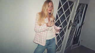 Para o escritório, para sair no verão e para usar com jeans: os novos tênis Converse na cor malva são perfeitos para tudo