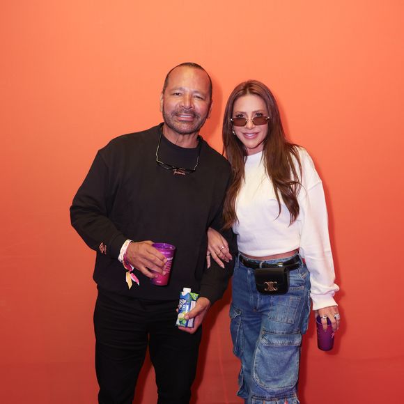 Neymar Pai foi acompanhado da namorada Mariane Bernardi para o evento