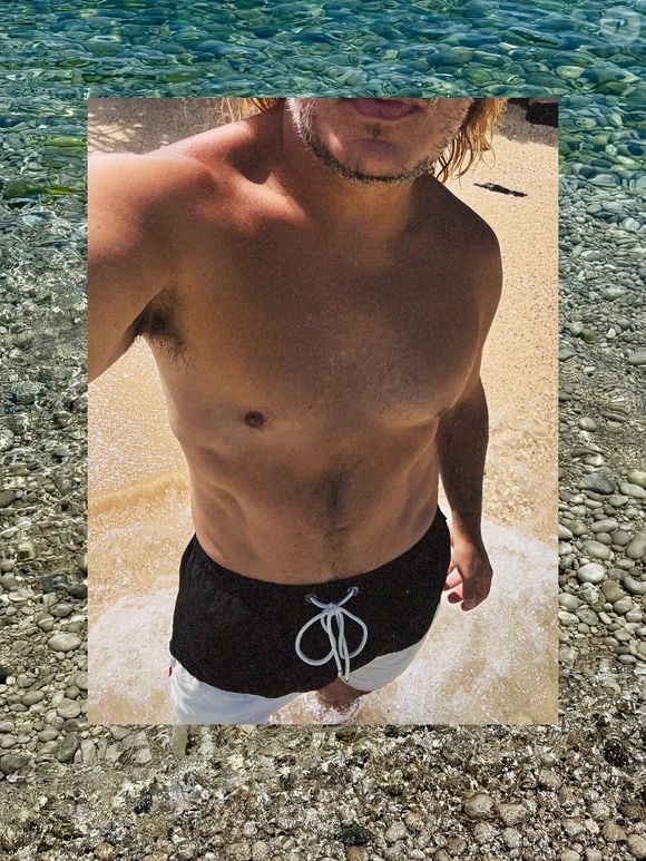 Pela primeira vez, Marcus Majella também passou a publicar fotos sem camiseta