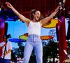 Com décadas de carreira, Ivete segue sendo um dos principais nomes do Carnaval brasileiro, reunindo multidões por onde passa.