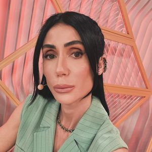 Michelle Barros já não estava mais se reconhecendo no espelho e não tem vergonha de admitir que exagerou