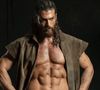 Can Yaman chega ao Brasil para divulgar a série El Turco, no Rio de Janeiro
