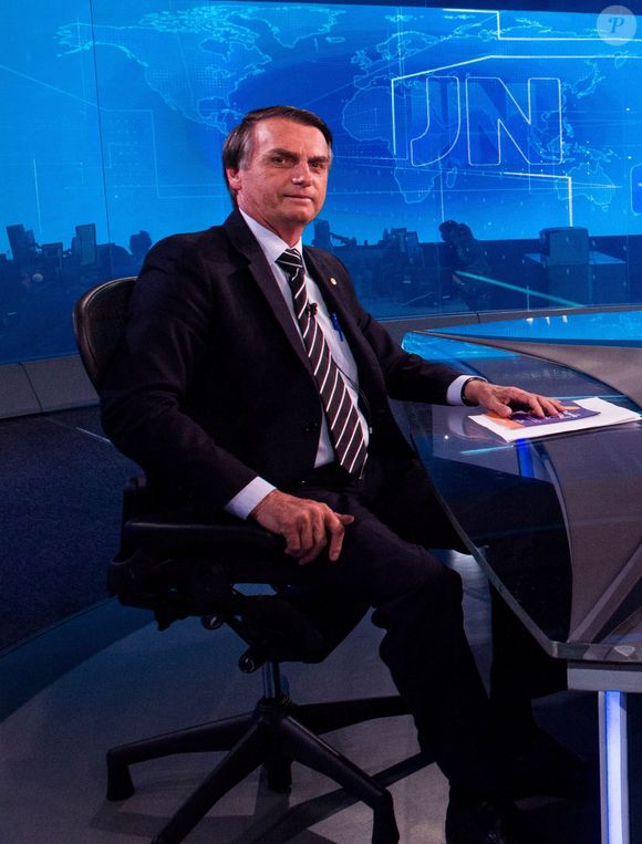 Bolsonaro pretendia comparecer à posse de Donald Trump