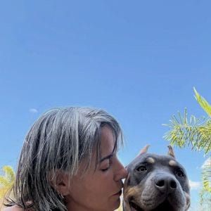 Gloria Pires cresceu sob os holofotes e lidou com a pressão estética ao longo da carreira, algo que a maturidade a ajudou a se desvencilhar