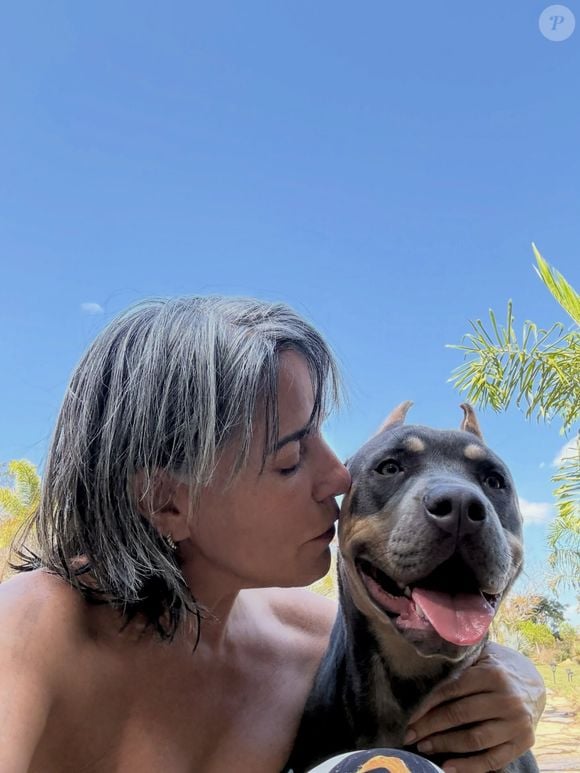 Gloria Pires cresceu sob os holofotes e lidou com a pressão estética ao longo da carreira, algo que a maturidade a ajudou a se desvencilhar