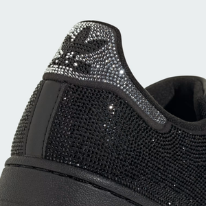 Chamativo, sofisticado e nada discreto: novo tênis da Adidas que coincide com o lançamento da cinebiografia de Michael Jackson promete ser um dos lançamentos mais comentados do ano