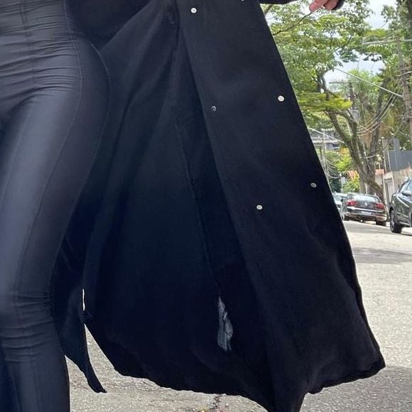 Os sapatos em formato de bolsa usados por Gkay arrancaram elogios de famosos 
