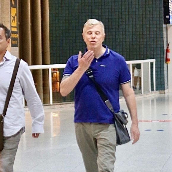 Miguel Falabella é abordado por anônimos que citam sua passagem de 15 anos pelo 'Vídeo Show': 'Tenho uma coisa que eu agradeço à vida e a mim mesmo, por ter me proporcionado isso: eu mantive essas pessoas na minha vida'