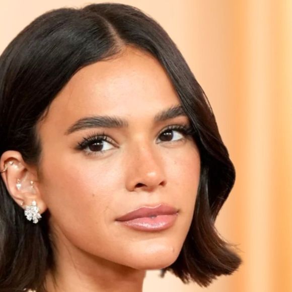 O valor de um imóvel no condomínio onde mora Bruna Marquezine vai além do preço anunciado. De acordo com Maria Eduarda Herriot, do Bel Radar, fatores como liquidez, histórico de transações e valor do metro quadrado são fundamentais para avaliar o investimento