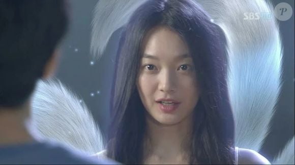 Em 'Minha Namorada é uma Gumiho', Shin Min-a interpreta a criatura mítica coreana e que tem poderes especiais