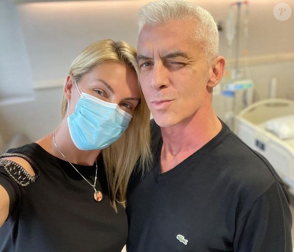 2021 - Ana Hickmann motiva marido, Alexandre Corrêa, durante tratamento contra o câncer