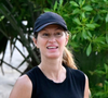 Gisele Bündchen faz primeira aparição pública com o filho, River, de 1 mês. Veja registros!