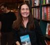 Adriana Esteves ‘se aproximou e disse: 'Posso te ajudar? Eu sei que nem todo mundo gosta, mas estou vendo você sozinha'’, relatou a internauta