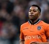 Robinho permanece preso em Limeira, onde cumpre pena por um estupro coletivo na Itália, mas já está ciente da confusão entre Neymar e seu filho, Robinho Jr.