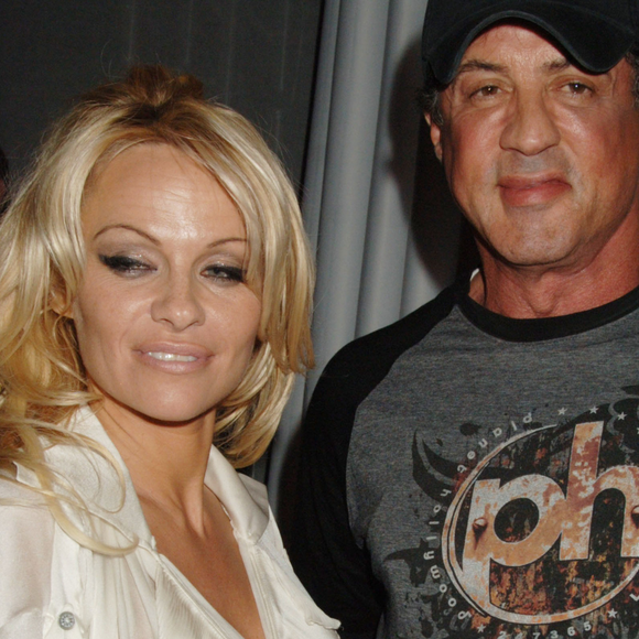Pamela Anderson se manifesta sobre oferta milionária de Sylvester Stallone para ser sua 'garota nº1': 'Como poderia...'