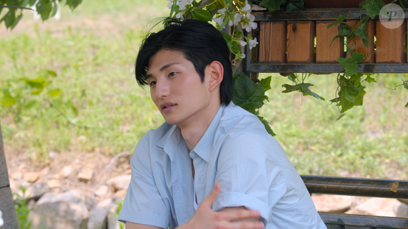 Segundo rumores levantados na web, Samuel Lee seria neto de Lee Myung-bak, um ex-presidente da Coreia do Sul