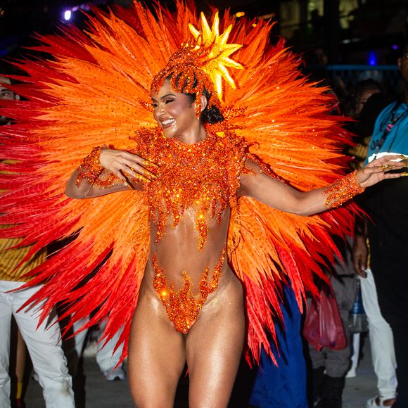 Mileide Mihaile explicou conceito de fantasia de rainha de bateria: 'É um figurino pensado principalmente para representar um capítulo cheio de sensibilidade e força'