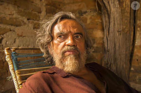 Após prisão por pedofilia, José Dumont foi retirado da novela 'Todas as Flores' e ficou Jackson Antunes