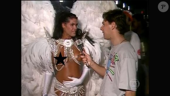 Monique Evans usou look ousado como rainha de bateria da São Clemente no Carnaval 1991