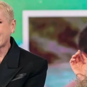 Globo mudou regra de contratos de famosos após Xuxa participar de programa da Hebe Camargo