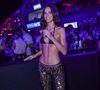 Bruna Marquezine valorizou sua barriga sarada com o look