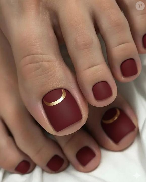 Com uma tonalidade profunda que remete ao veludo e ao vinho tinto servido em taça de cristal, ele traduz um luxo silencioso que não precisa de justificativa